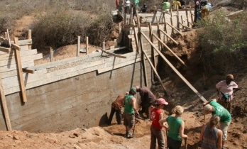 Constuction of the first dam - Kenya